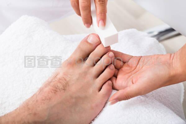 呵護(hù)美甲美容師的雙手 專業(yè)洗滌用品的選擇與保養(yǎng)